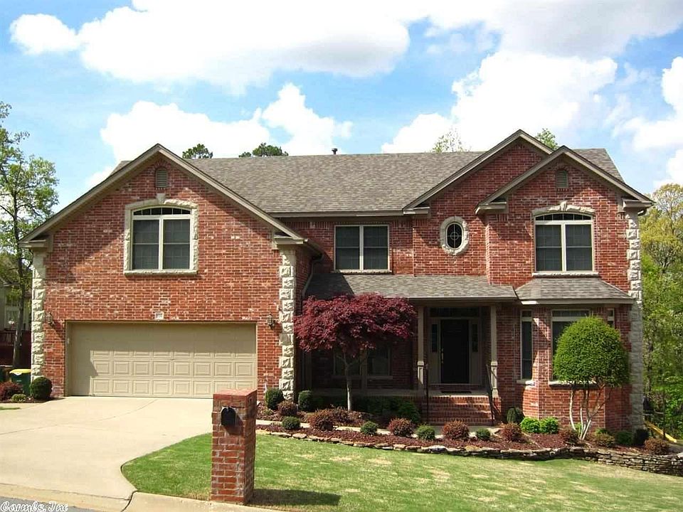 1st image of 104 Wellington Woods Cv