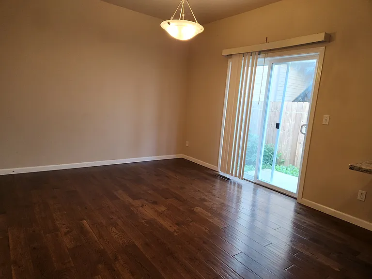 9230 SE Caruthers St — Photo 6