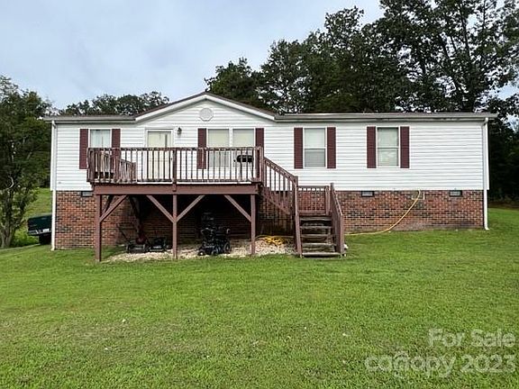 2nd image of 1519 Gilbert Ln