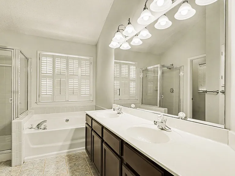 8630 Morgan Run Ct — Photo 18