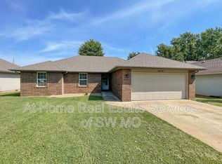 4739 W Burbank St, Springfield, MO 65802