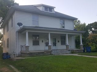 906 Washington Ave, Alton, IL 62002