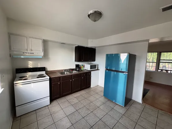 6358 S Eberhart Ave APT 3A, Chicago, IL 60637