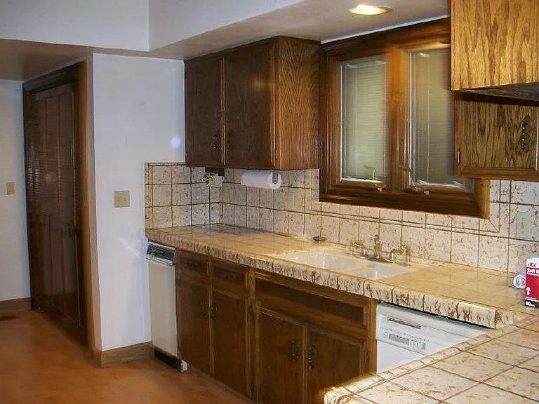 6167 Showdown Cir — Photo 5