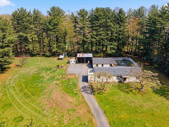 2nd image of 151 Darlington Rd