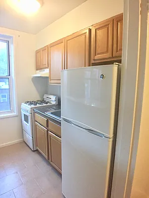 Rented by Roberto Guilbet, LREB | media 44