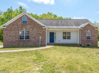 564 Preakness Cir, Pleasant View, TN 37146