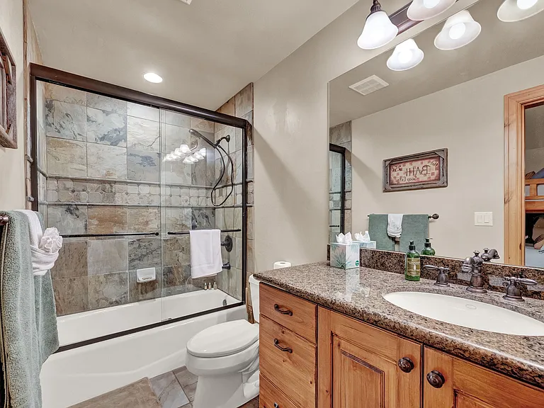 1019 Norfolk Ave — Photo 26