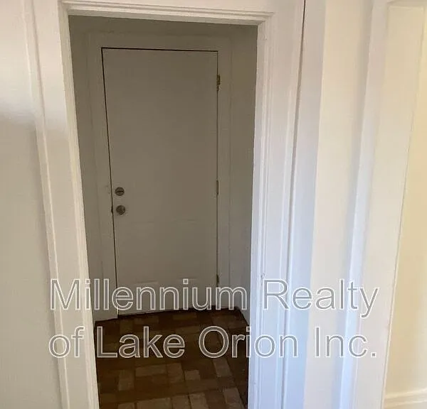 638 Joslyn Ave — Photo 18