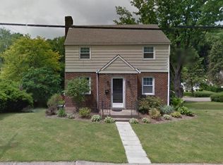 1021 Willow Dr, Pittsburgh, PA
