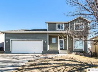 16313 Grand Ave, Omaha, NE 68116