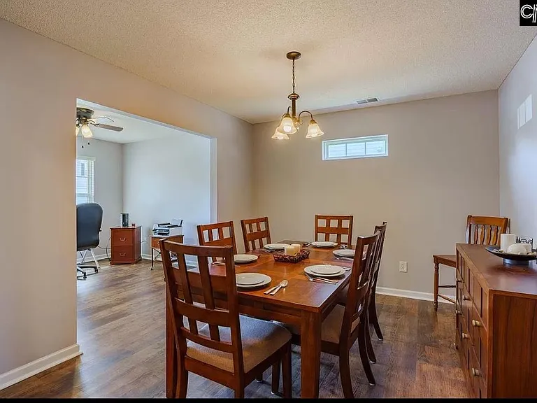 204 Meyer Ln — Photo 3