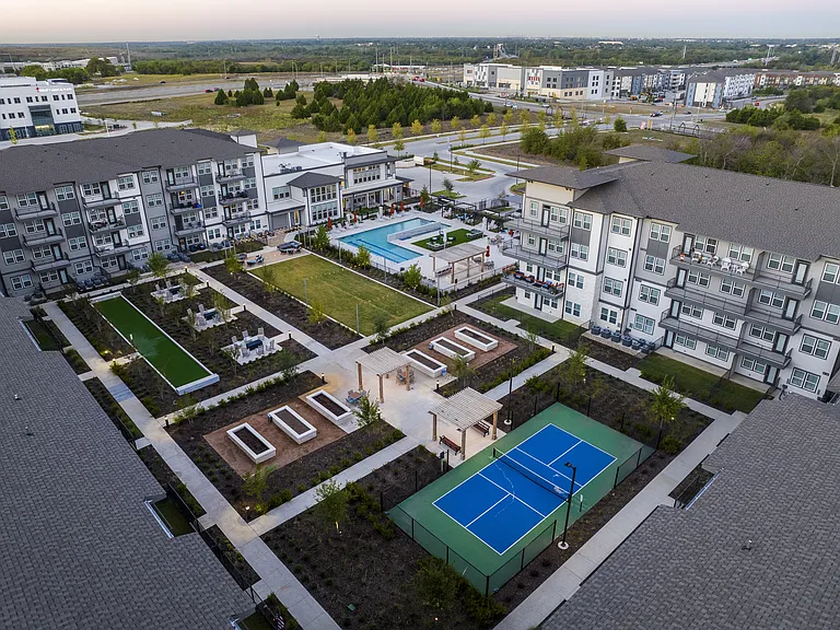 Amberlin at the Station 55+ Active Adult — Photo 33