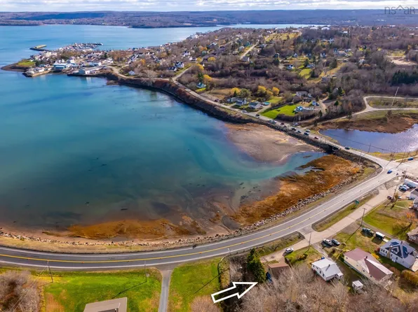 15 Shore Rd, Digby, NS B0V 1A0