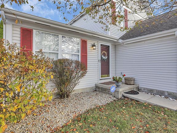 5th image of 866 Wallinger Dr