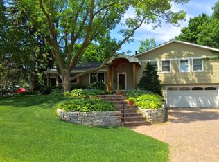 7332 W Shore Dr, Edina, MN 55435