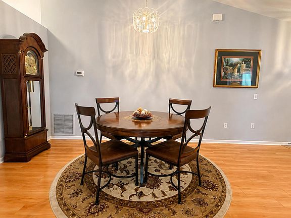 4th image of 322 NW TUSCANY Court