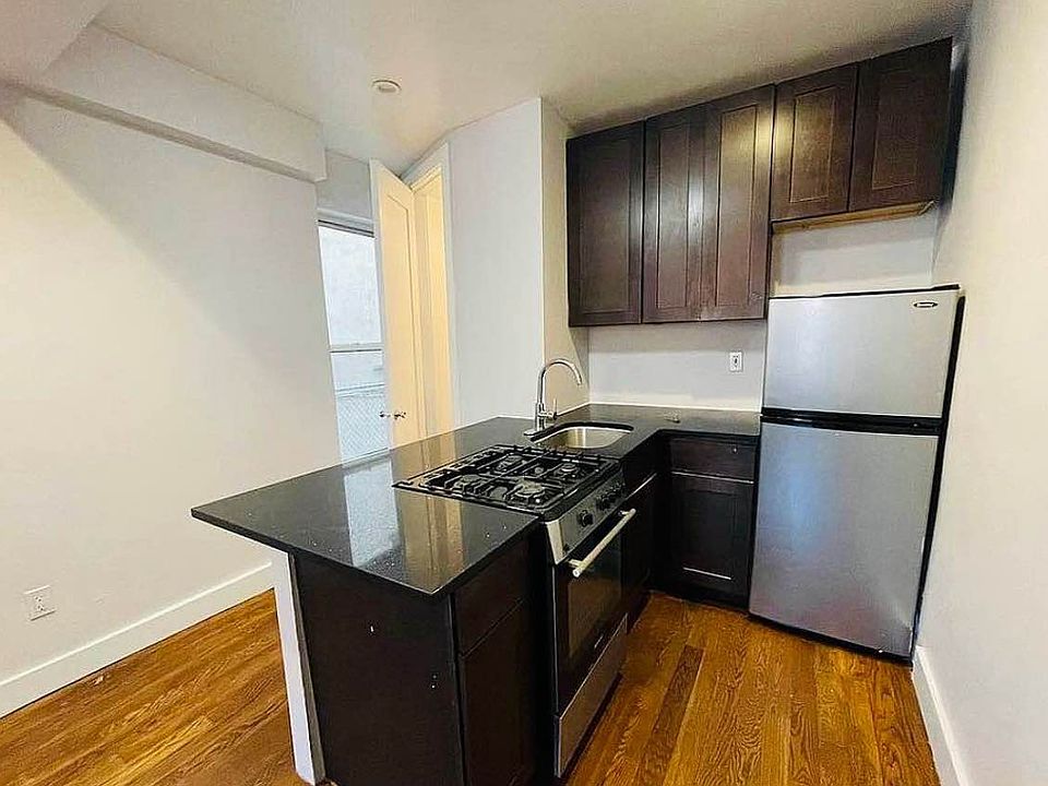 1st image of 1912 Pacific St APT 1F