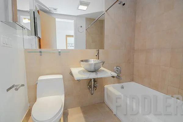 Rented by Fiddler Realty | media 32