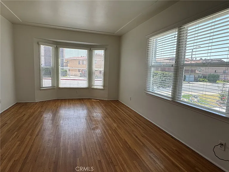 221 N Atlantic Blvd — Photo 7