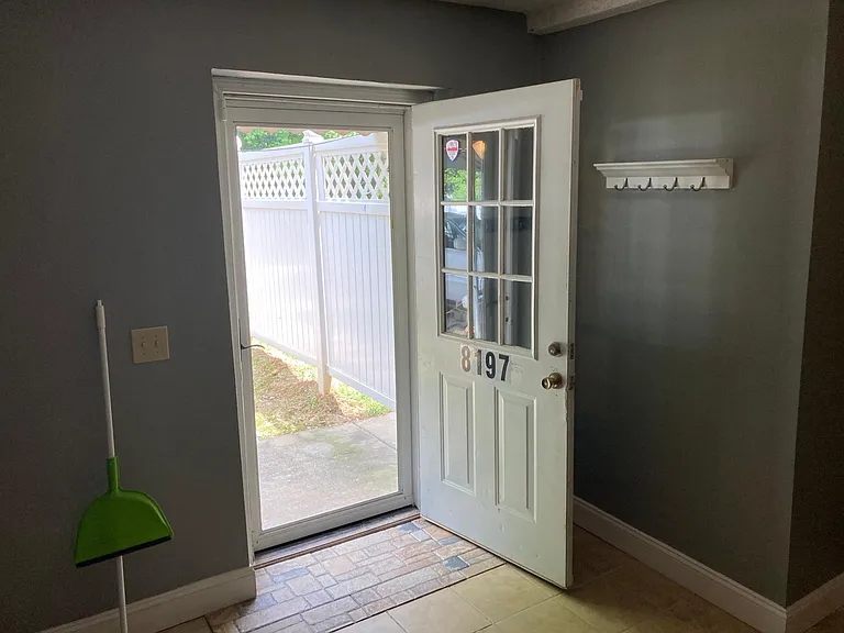 8197 Wood St — Photo 2
