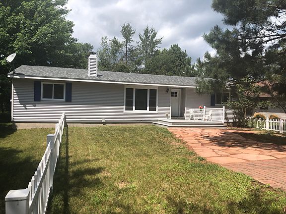 2nd image of 955 Round Oak Ct
