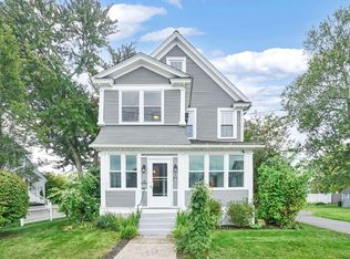 11 Park Pl, East Longmeadow, MA 01028