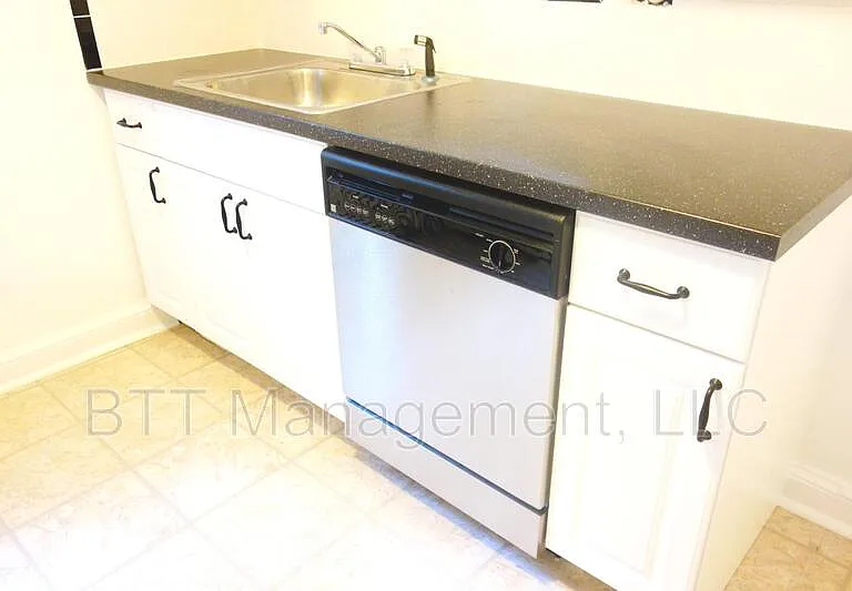 8409 Greenwood Ave #1 — Photo 30
