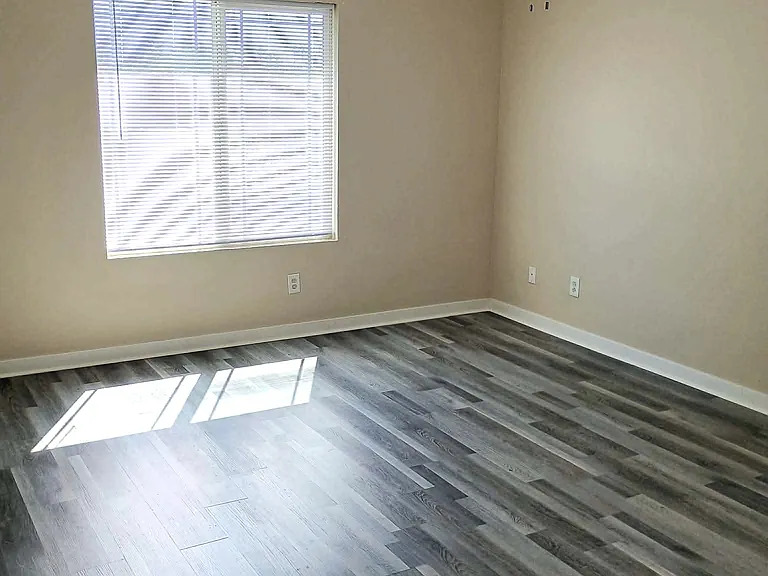 6263 Long Cove Dr — Photo 33
