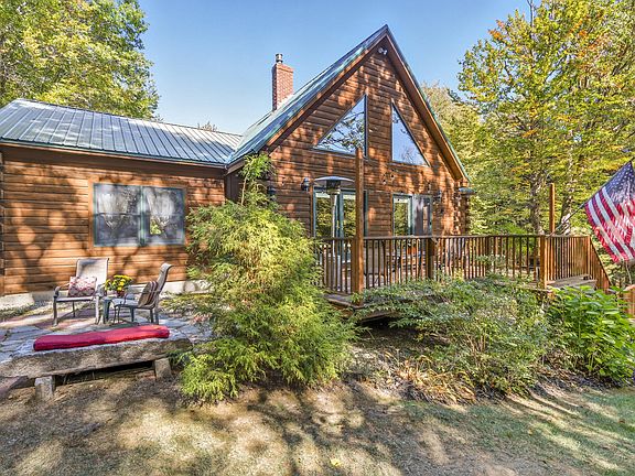 3rd image of 27 Bull Run