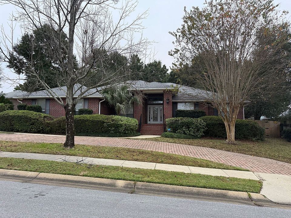 1st image of 5955 Hermitage Dr