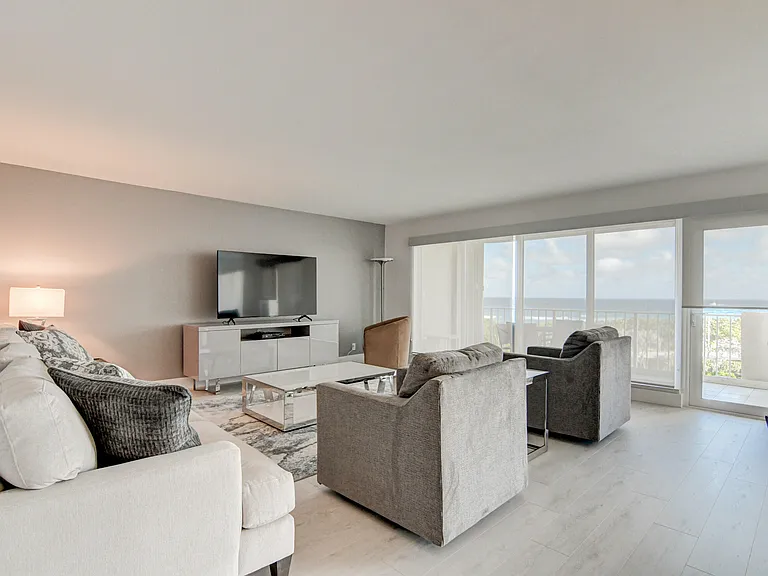 4301 N Ocean Blvd #507 — Photo 6