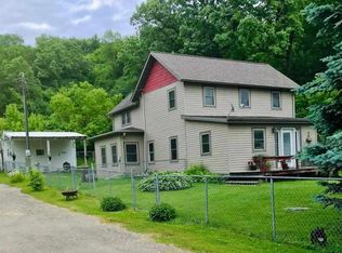 23464 Fawn Hollow Rd, Elkader, IA 52043