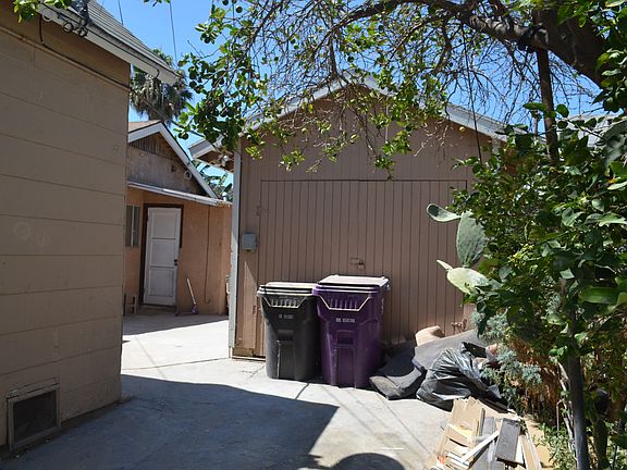 4th image of 1065 N Almond Ct