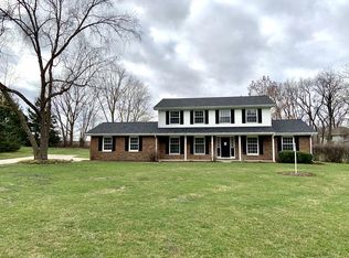 S954 Donny Hill Rd, Elburn, IL 60119