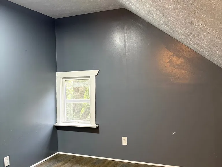 724 W Elm St — Photo 23