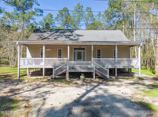 7381 Bayside Dr, Bay Saint Louis, MS 39520