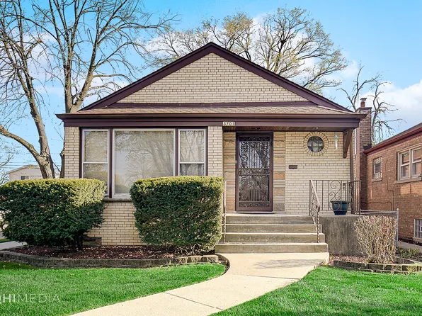 3701 W 81st Pl, Chicago, IL 60652