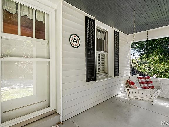 3rd image of 273 Old Sulphur Spring Rd