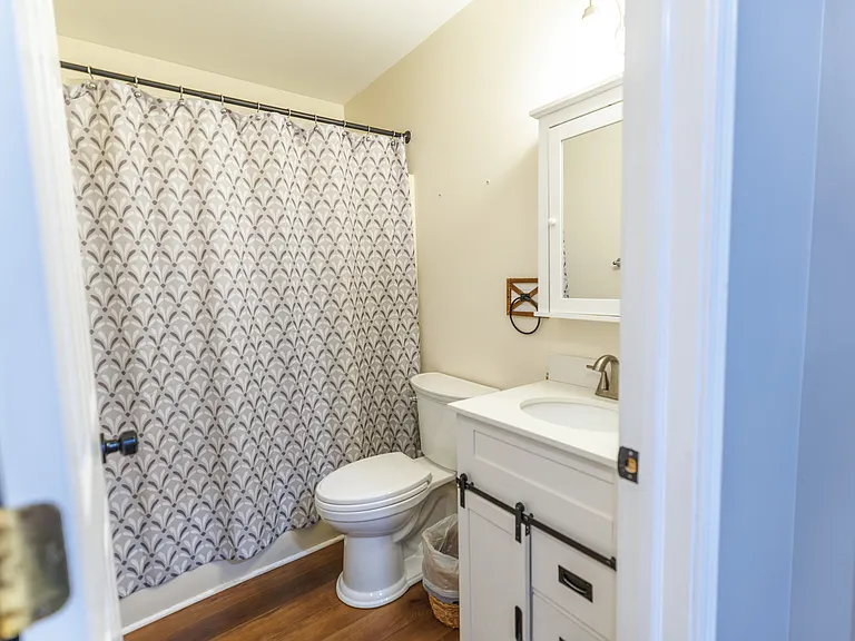 276 Parker Ave — Photo 19