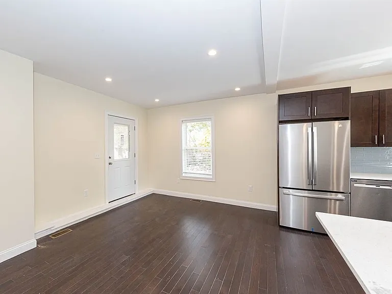 57-59 Catherine St #1 — Photo 18