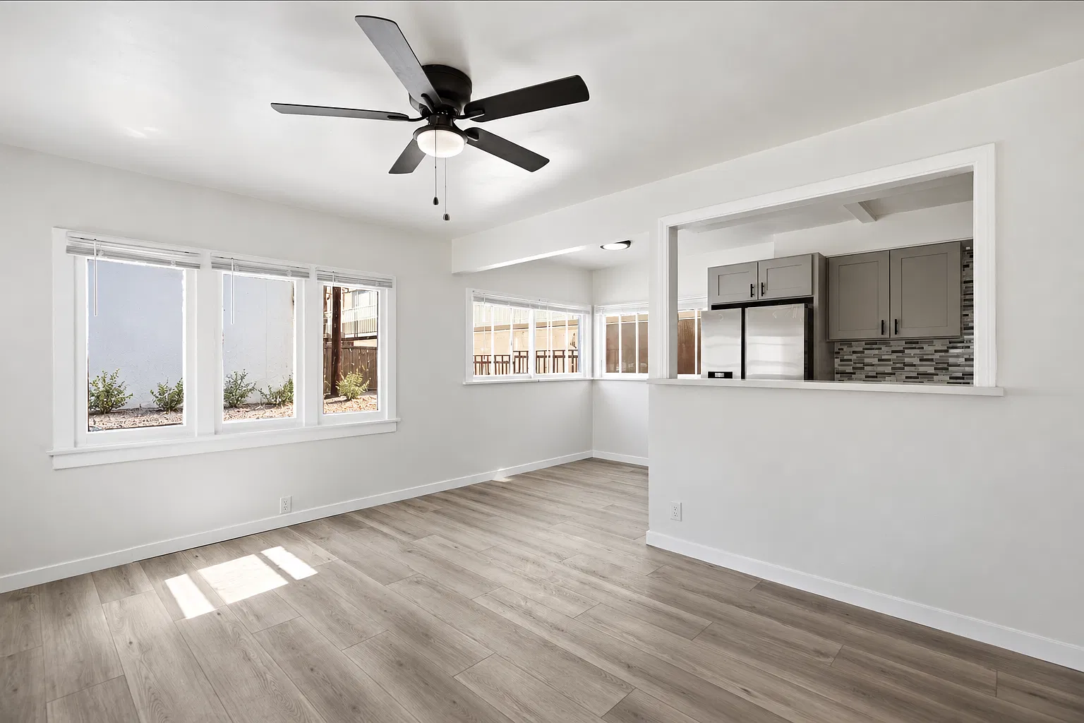 2 bed, $2,995 — Photo 3