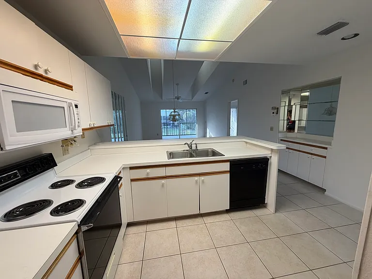 6800 Placida Rd #2007 — Photo 7