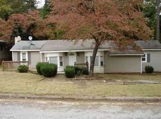 801 Dogwood Cir, High Point, NC 27260