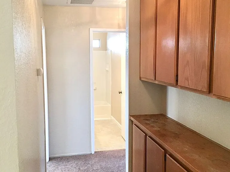 395 Cimarron Dr — Photo 11