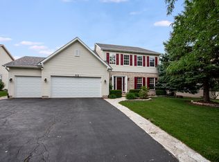 835 Spring Creek Cir, Naperville, IL 60565