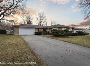 2233 Hampden Dr, Lansing, MI 48911