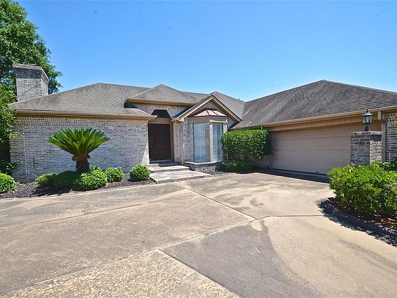 2nd image of 3103 Amesbury Ct