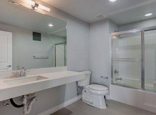 1036 S Norton Ave #201, Los Angeles, CA 90019