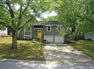 1504 NW Kingston Rd, Blue Springs, MO 64015